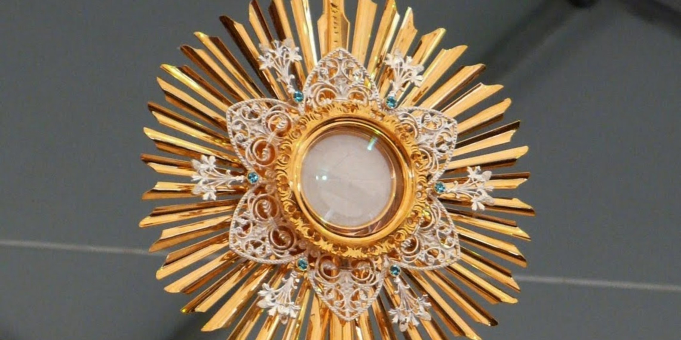 Primeras Comuniones Monstrance